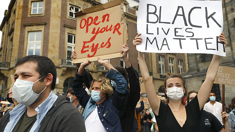 Ook Nederlandse protesten na dood van George Floyd door politiegeweld