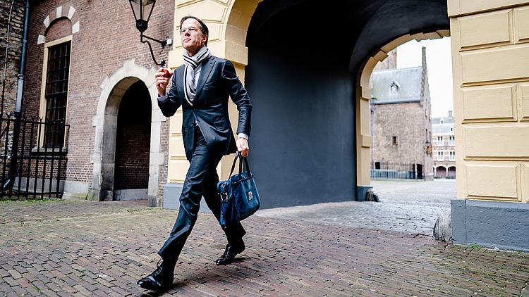 Notulen ministerraad openbaar maken een goed idee? 'Dan beloon je crimineel gedrag'