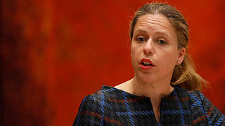 Minister Schouten verontwaardigd: 'Hobbyfokkers die konijntjes doden overschrijden morele grens'