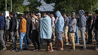 VVD-stemmers geloven niet dat het Rutte lukt om de asielinstroom te beperken: deze opties heeft hij