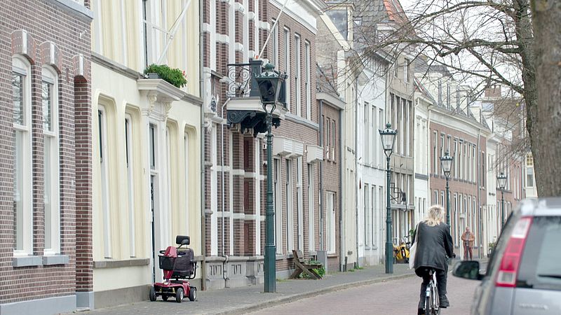 Regels voor monumenten botsen vaak met verduurzaming, maar in Kampen bewijzen ze dat het wel kan