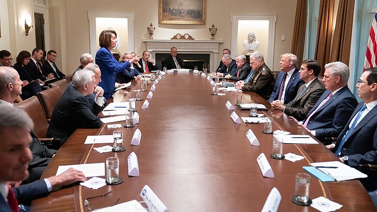 Hoe een foto de strijd tussen Pelosi en Trump op scherp zet