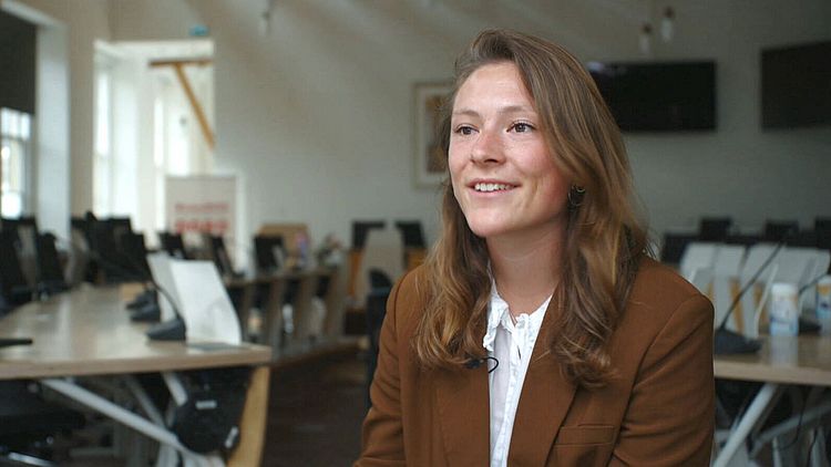 Hoe het burgerberaad de kloof tussen politiek en burger moet dichten