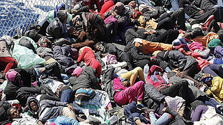 Nederlanders helpen vluchtelingen op Lesbos