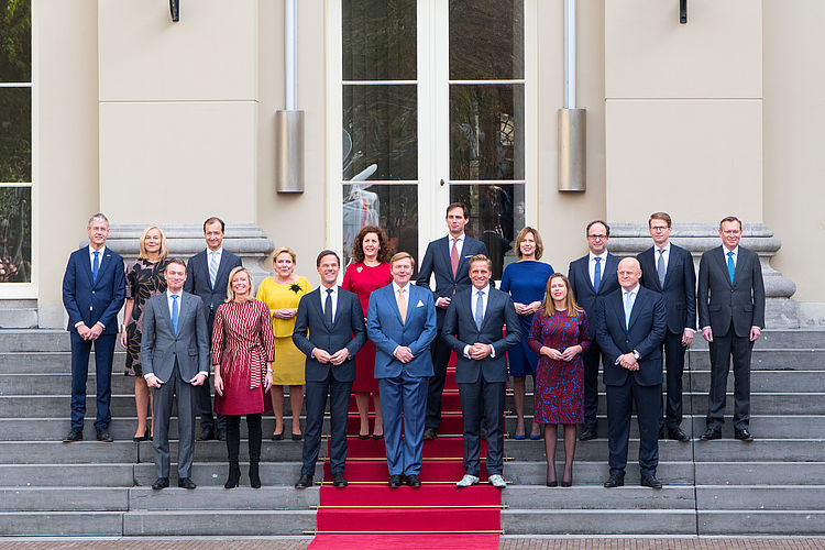 Draagvlak coalitie daalt naar 66 zetels