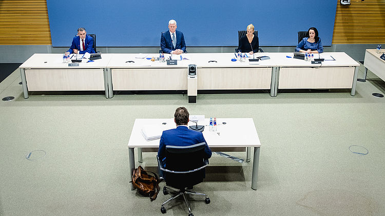De vraag van deze week: neemt de politiek verantwoordelijkheid voor de toeslagenaffaire?