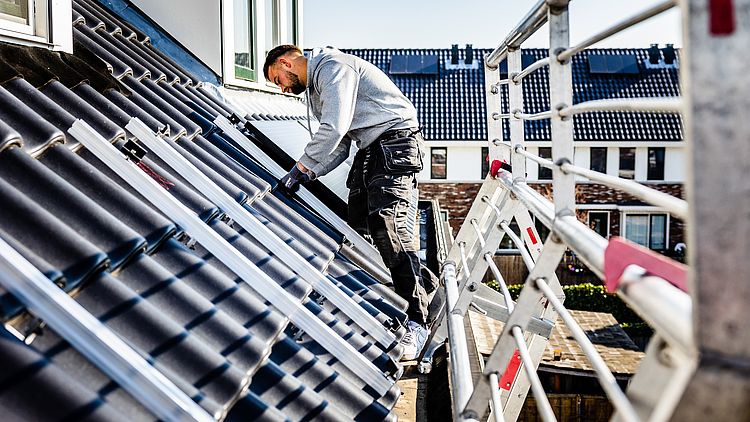 Te duur of toch heel voordelig? De (on)zin van zonnepanelen op je huis