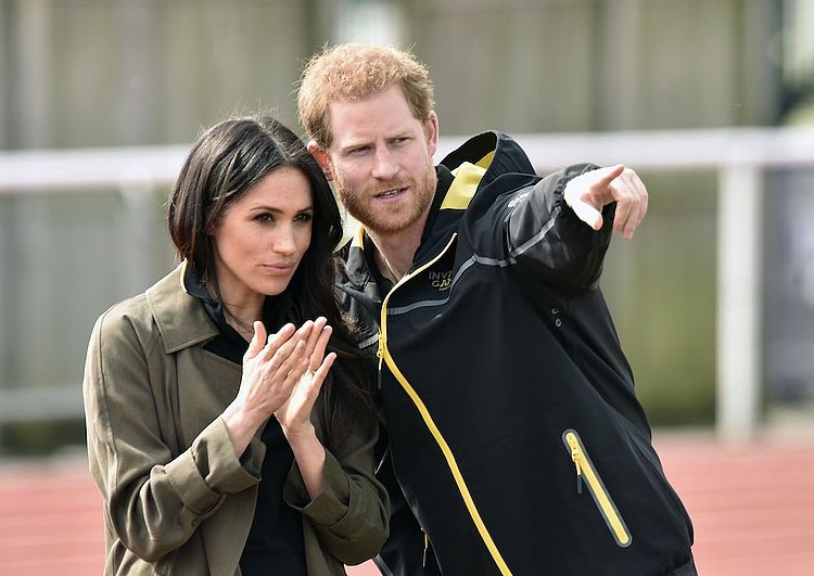 ‘Gewoon’ huwelijk Harry en Meghan vooral PR?