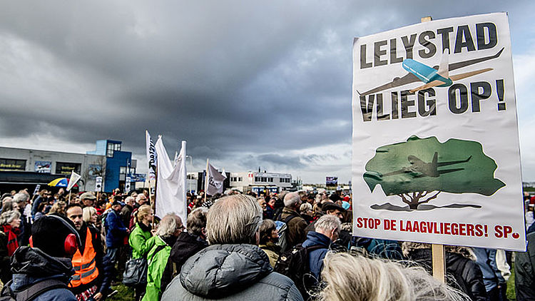 Bewoners willen uitstel Lelystad Airport