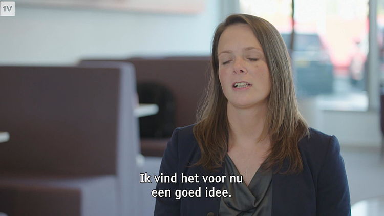 Is een vrouwenquotum een goede oplossing? Erleyne Broekman en Elske Doets zijn het oneens
