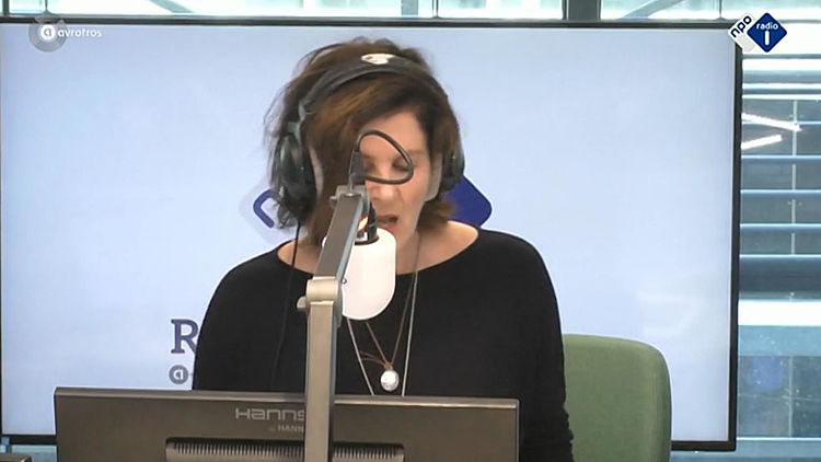 Als 'De Optimist' in Radio EenVandaag vertelt Floor haar verhaal.