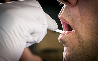 Meerderheid wil dat DNA-afname verplicht wordt
