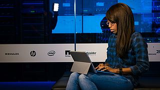Hoe ook jouw computer zonder dat je het weet kan meedoen aan een grote DDoS-aanval