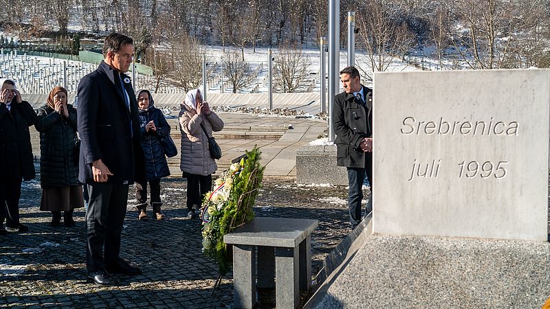 Demissionair premier Rutte in Bosnië