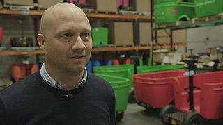 Fabrikant: 'Stintbestuurder bekogeld met eieren'