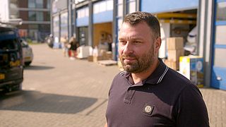 Poolse Nederlanders helpen families in overstromingsgebieden: 'Huizen zijn weggespoeld, ze hebben niets meer'
