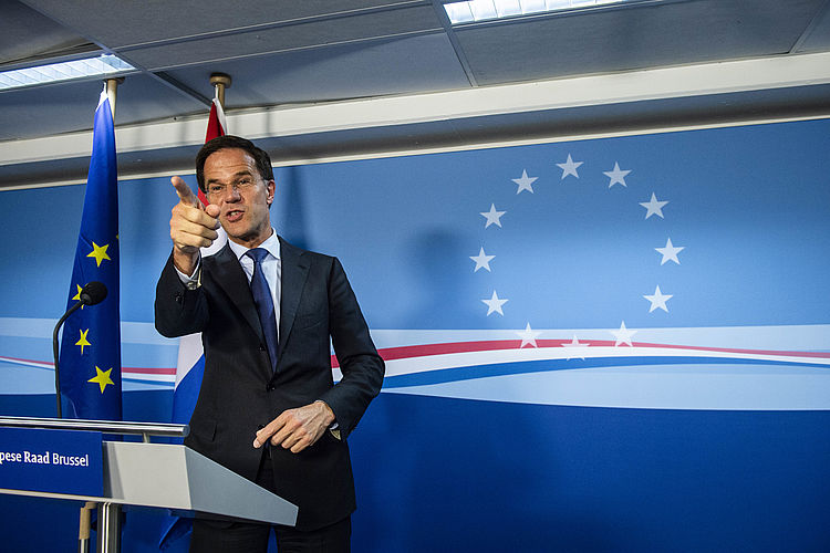 'Mark Rutte moet niet naar Trump om zijn ego te strelen'