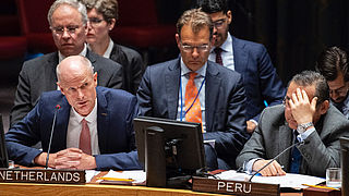 Mei: de vinger naar Rusland en SP’ers clashen met partijtop