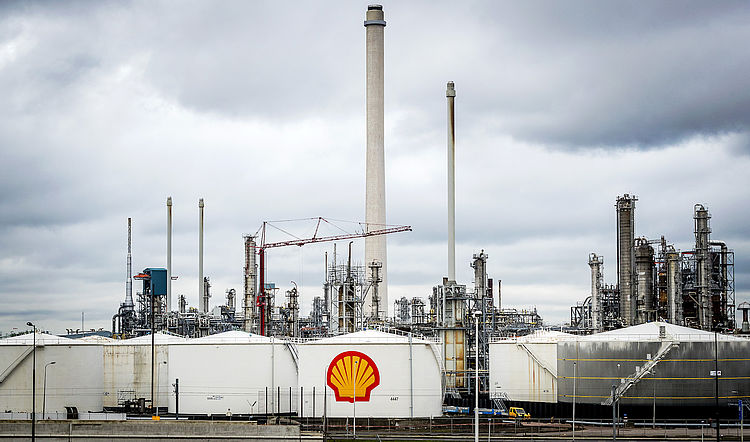 Follow the Money: 'Omstreden onderzoek Shell leidt tot afschaffen dividendbelasting'