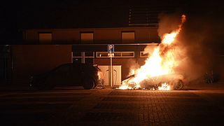 Elektrische auto's vliegen vaker in brand, ook die van Thomas: 'Eén grote vuurzee'