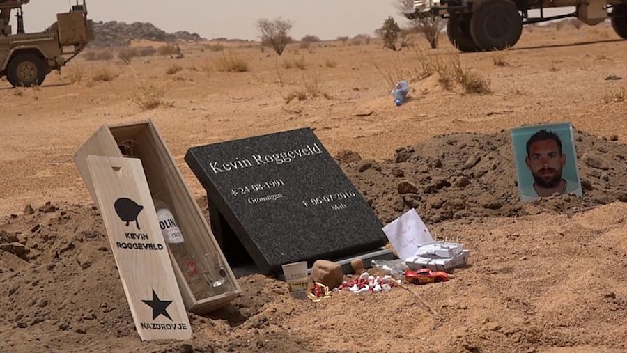 Gedenksteen voor Kevin Roggeveld in Mali