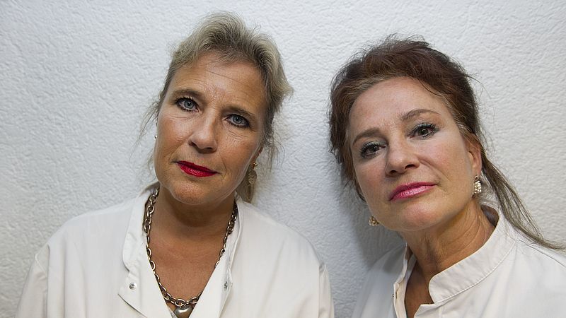 Longarts Wanda de Kanter (links) is samen met Pauline Dekker een van de gezichten van de anti-rooklobby