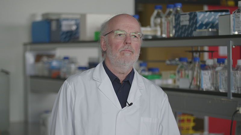 dr. Herman Egberink van de faculteit diergeneeskunde Utrecht