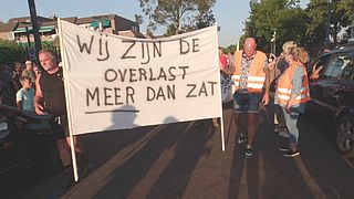Inwoners van Ter Apel trekken de asielchaos niet meer: 'Waarom worden er nog steeds mensen hiernaartoe gebracht?'