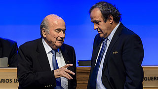 Blatter en Platini 90 dagen geschorst