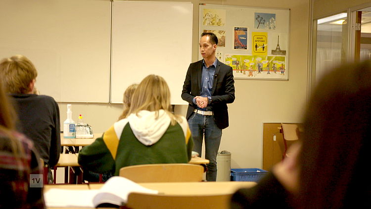 'Leraren bezorgd over oplopende besmettingen', Onderwijsbond pleit voor routekaart