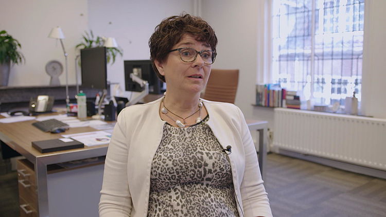 Petra van Haren van de Algemene Vereniging van Schoolleiders over het tekort aan schoolleiders
