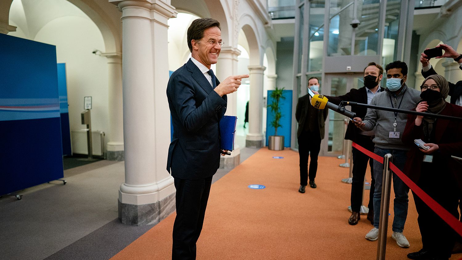 Valt het vandaag over de toeslagenaffaire? Dit zijn de mogelijke scenario's EenVandaag Valt het vandaag over de toeslagenaffaire? Dit zijn de mogelijke scenario's EenVandaag