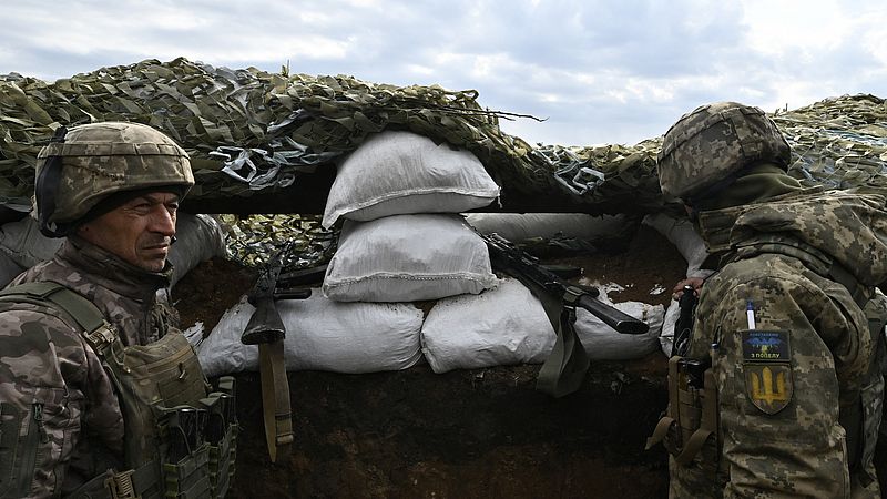 Oekraïense soldaten in de loopgraven bij Bachmoet