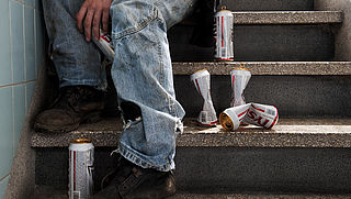 'Zorg bij alcoholverslaving heeft meer prioriteit nodig, er gaan mensen dood op de wachtlijst'