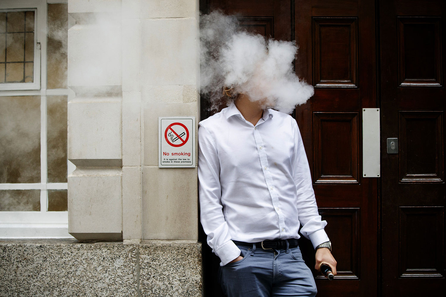 Smoking an e-cigarette is still bad for your lungs