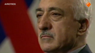 Minister Asscher laat Gülenbeweging onderzoeken