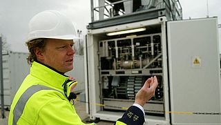 Hoe overtollige stroom wordt omgezet in waterstof in Oosterwolde: 'Kan serieus alternatief zijn voor benzine en diesel'
