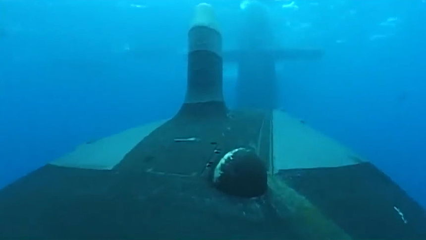 als resultaat Nuttig Carry Strijd om nieuwe onderzeeboot voor Defensie, meerdere partijen willen  miljardenproject binnenslepen - EenVandaag