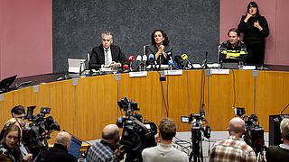 Hoe beeldvorming in media bepaald werd na nacht vol geweld in Amsterdam: 'Journalisten praten elkaar na'