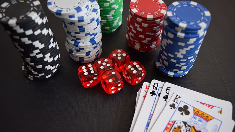 Steeds meer illegale pokertoernooien in Nederland 'door gebrek aan alternatief'
