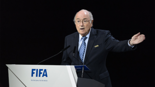 Blatter verdacht van omkoping Platini