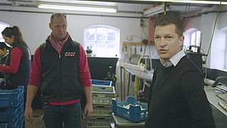 Cateraar Gijs en aspergekweker Erik helpen elkaar de coronacrisis door: 'Wij gaan niet zomaar failliet'