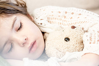 Medewerkers kinderopvang geven snoepjes met slaapmiddel