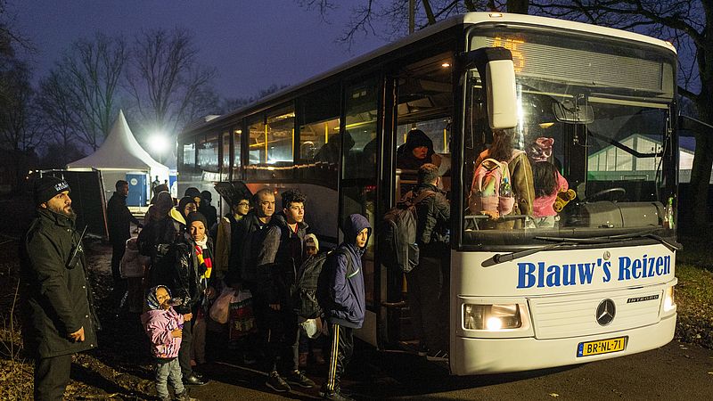 COA ontloopt 90.000 euro aan boetes door asielzoekers 's nachts tijdelijk over te plaatsen: 'Niet vo