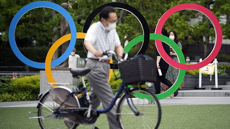 Kan het nog worden afgeblazen? Steeds meer sporters besmet bij de Olympische Spelen