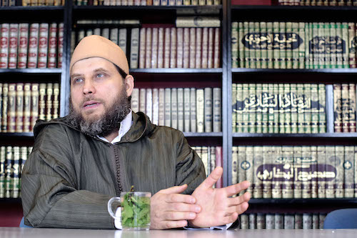 Haatimam Fawaz Jneid noemt Aboutaleb een 'afvallige moslim' en ‘vijand van de Islam'