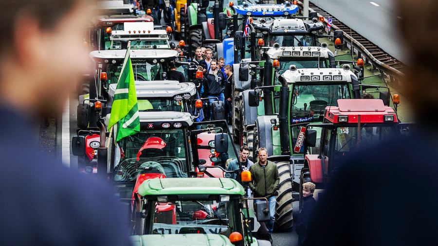 De Nieuwsgebeurtenis Van 2019? Protesten Van Boeren En Bouwers Tegen ...